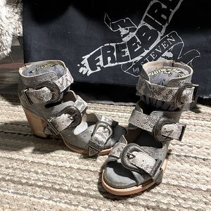 ❌SOLD❌Freebird Violet